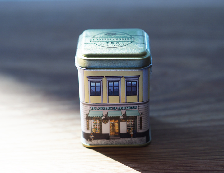 2008円 【最安値】 ノーベル賞受賞晩餐会 北欧紅茶 ミニ缶 5個セット 箱入りギフト 北欧紅茶しおり付き アールグレイは 3月末以降の発送です