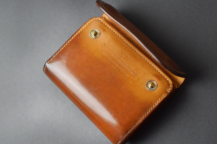 サドルプルアップENO（小型三つ折り財布） | WILDSWANS(ワイルド 