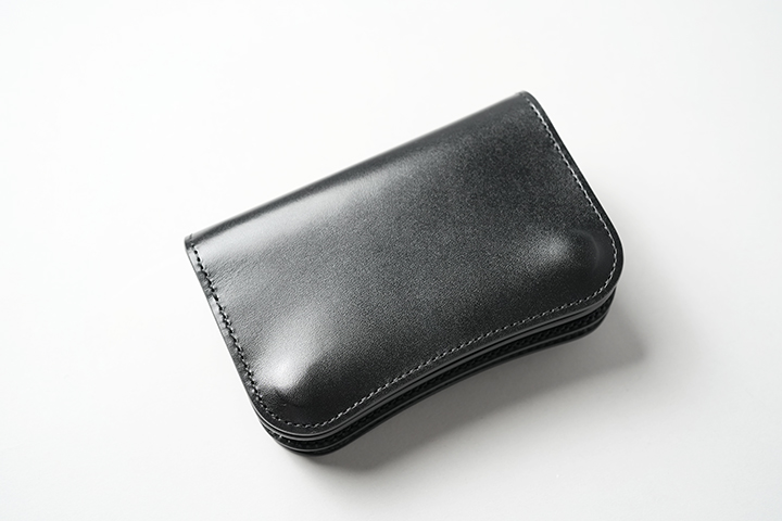 ワイルドスワンズ ブリスターS - 折り財布